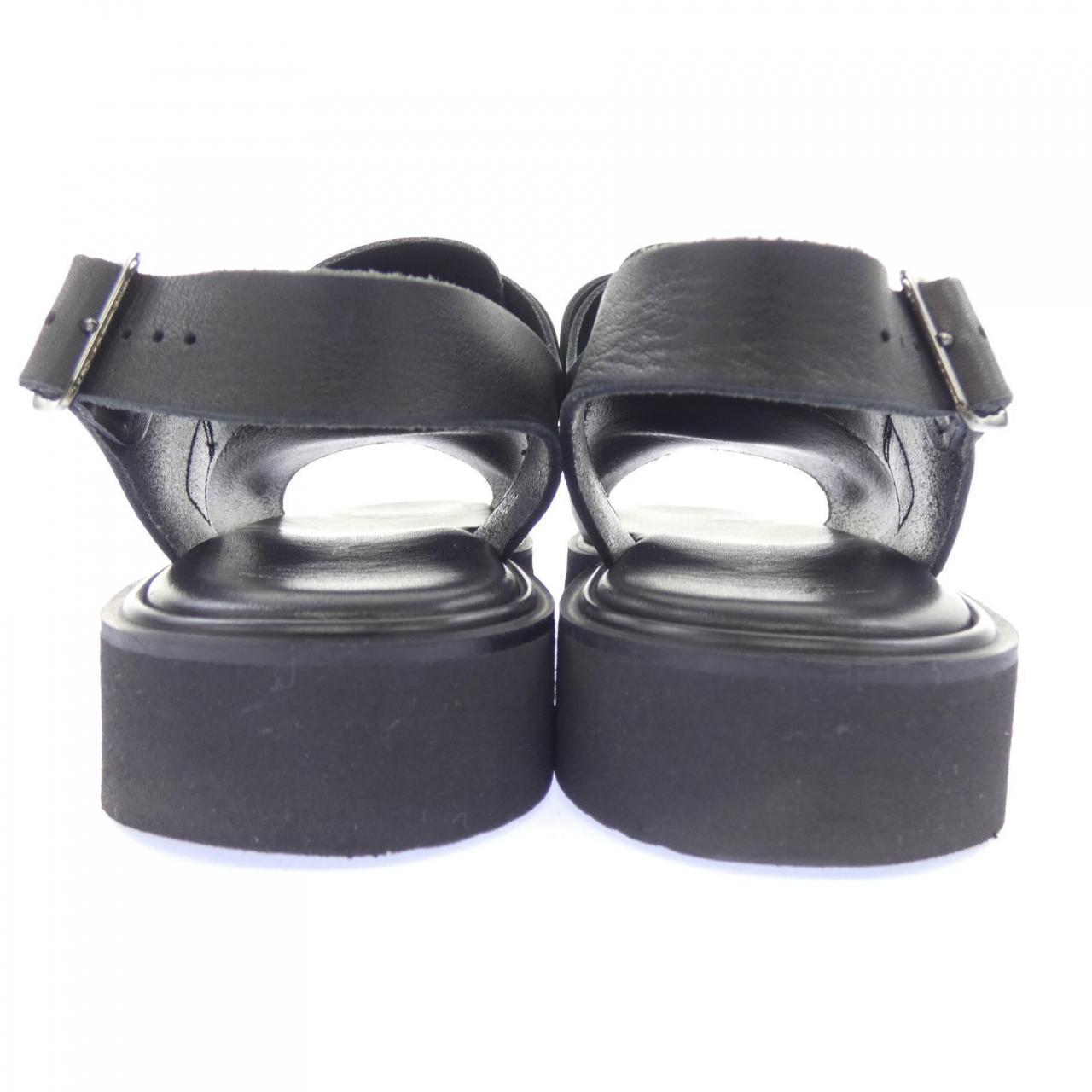 TOSHINOSUKE TAKEGAHA サンダル