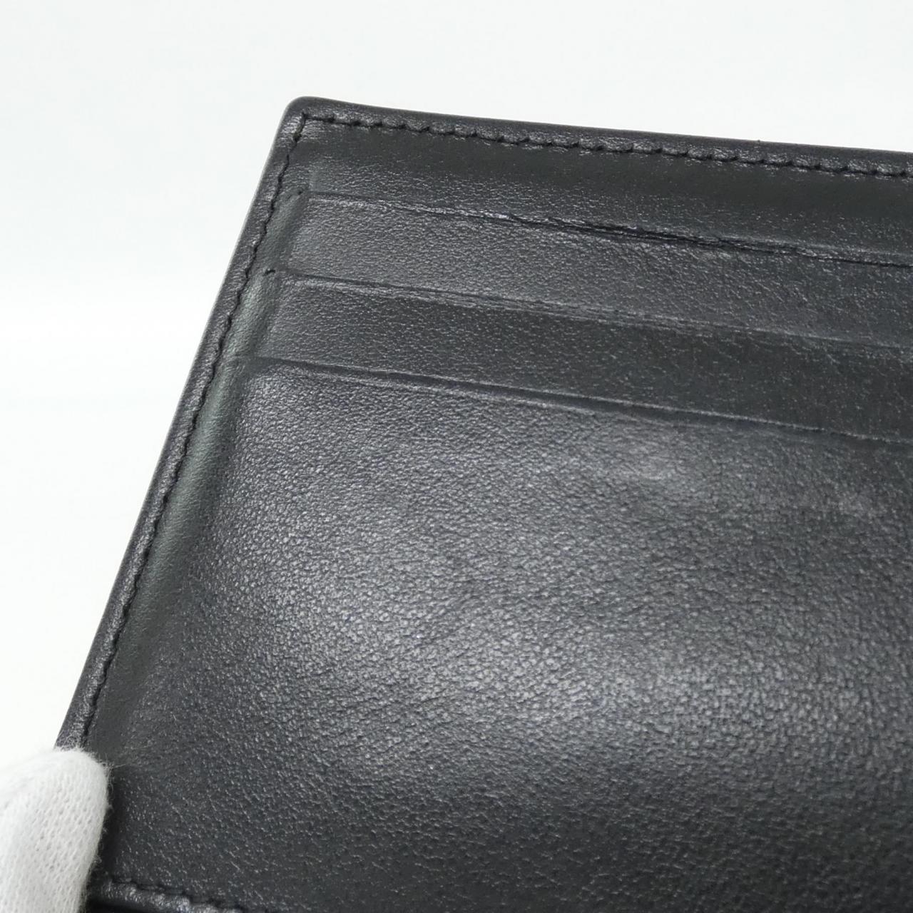 シャネル ボーイシャネル キャビアスキン 財布