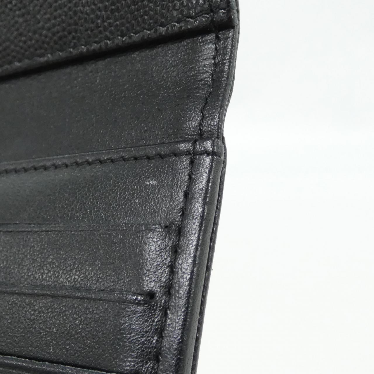 シャネル ボーイシャネル キャビアスキン 財布