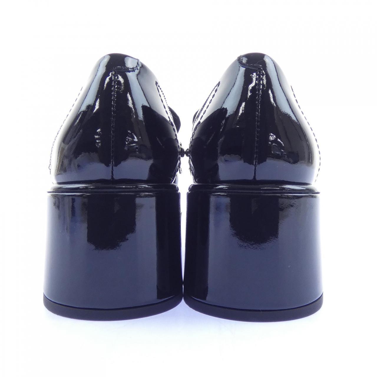 シャネル パテントカーフスキン シューズ
