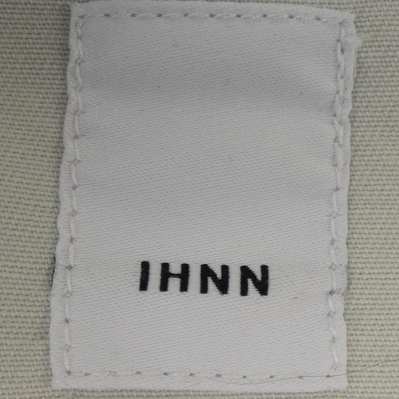 インIHNN トップス