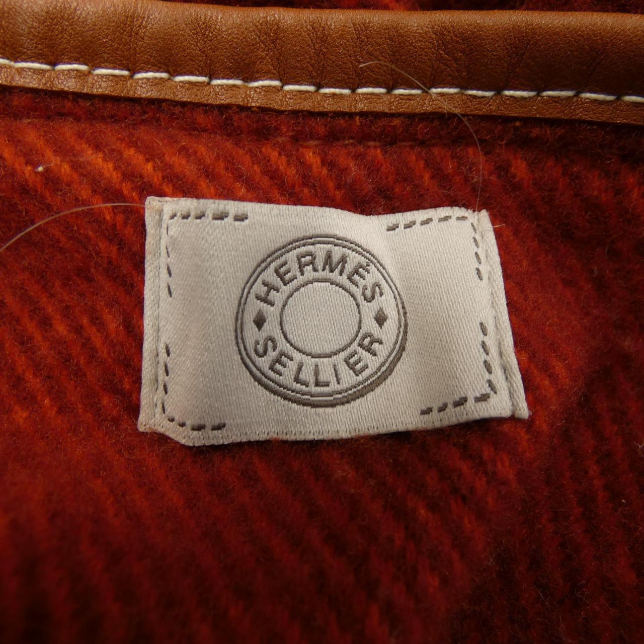 エルメス ロカバール エルメスセリエ カシミヤ混 ケープ