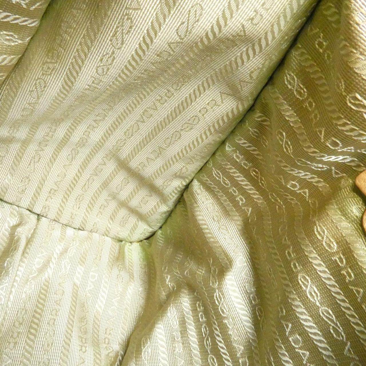 プラダ CERVO ショルダーバッグ