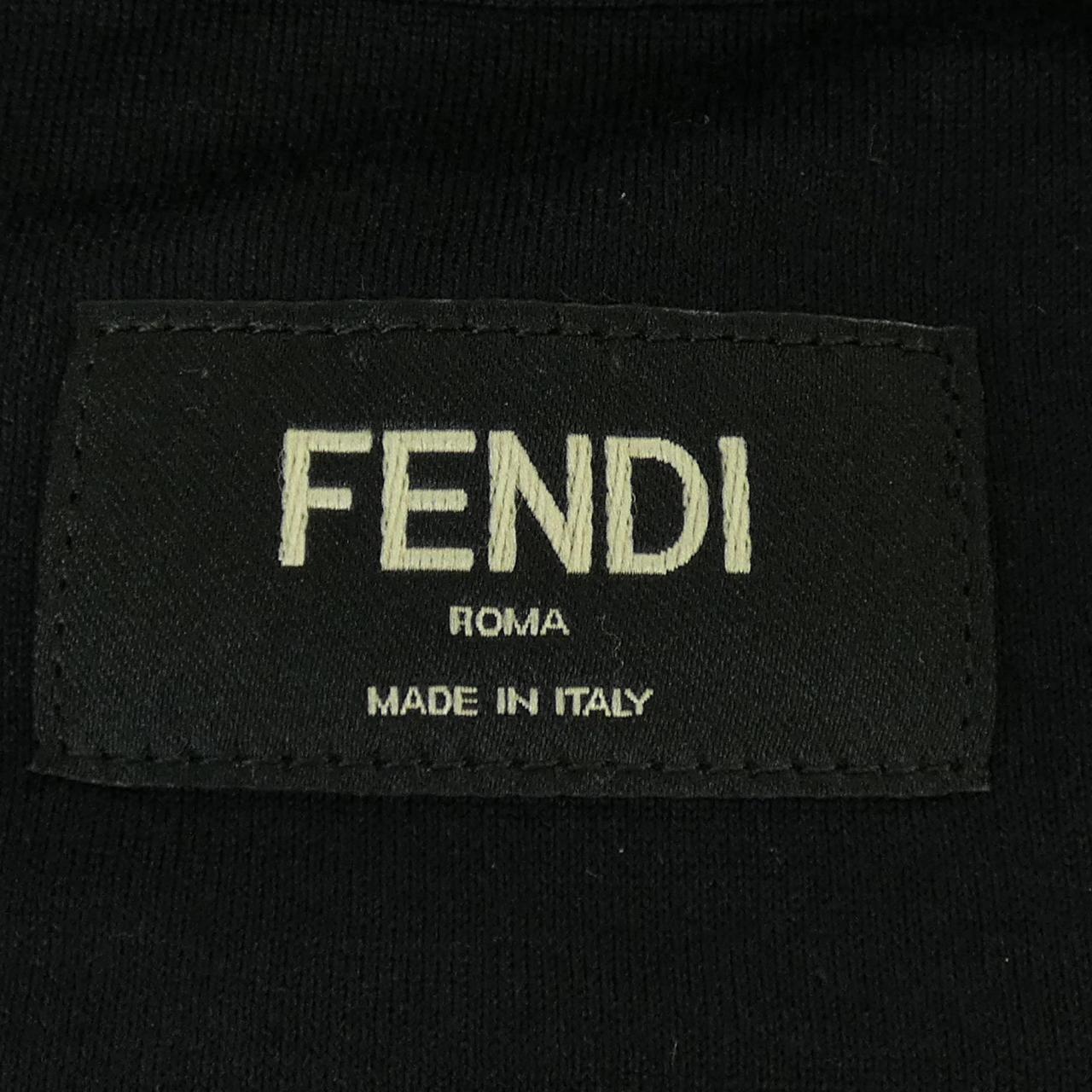 フェンディ Tシャツ