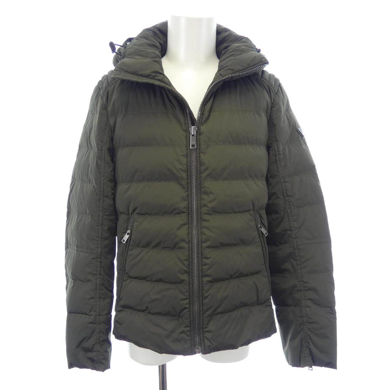 プラダ ダウンジャケット