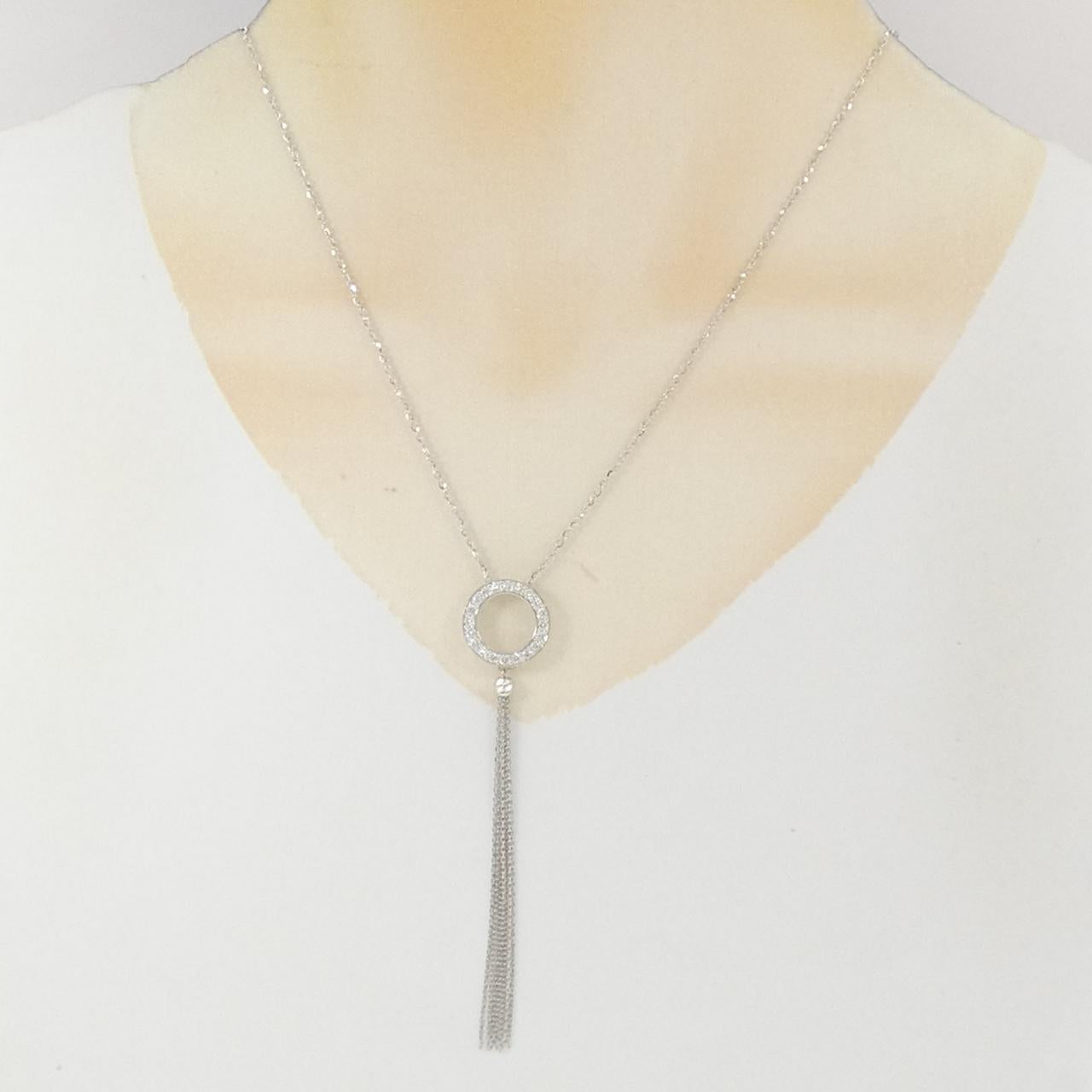 プラチナダイヤモンドネックレス