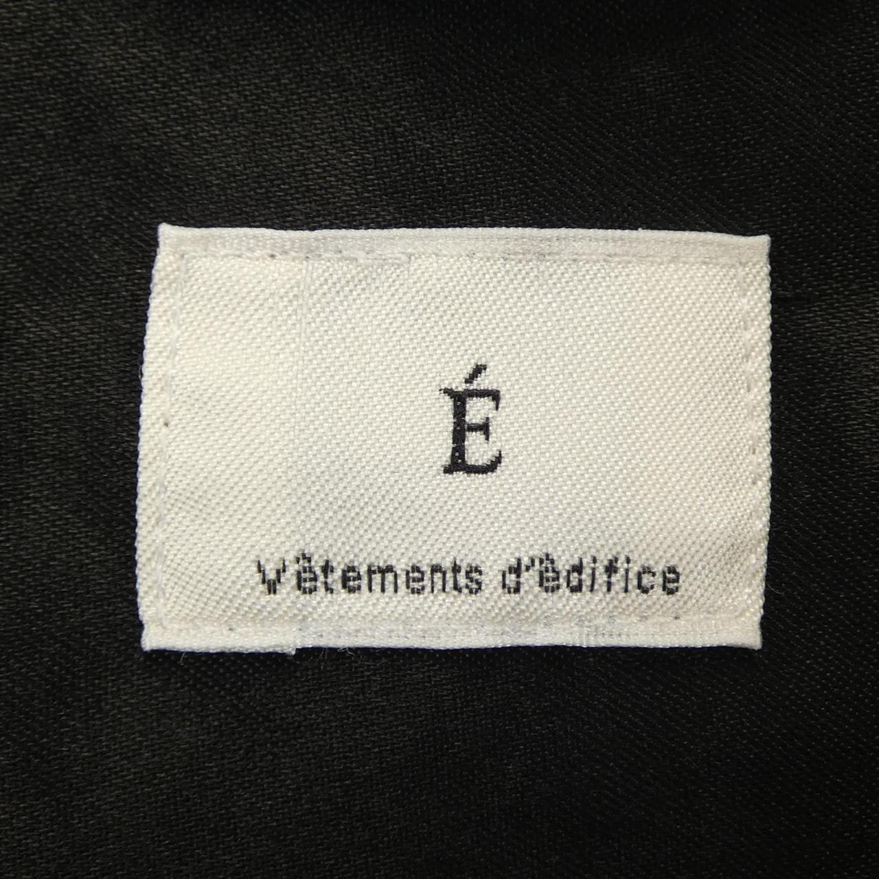 E. シャツ