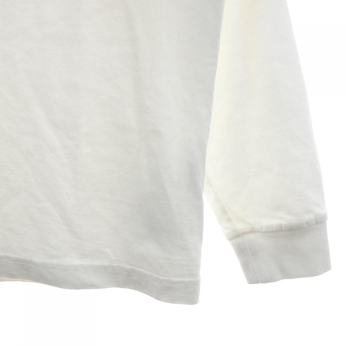 ルイヴィトン エンボスLVロングスリーブ Tシャツ