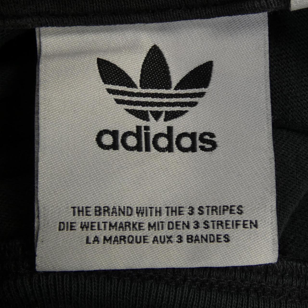 アディダス コットンTシャツ