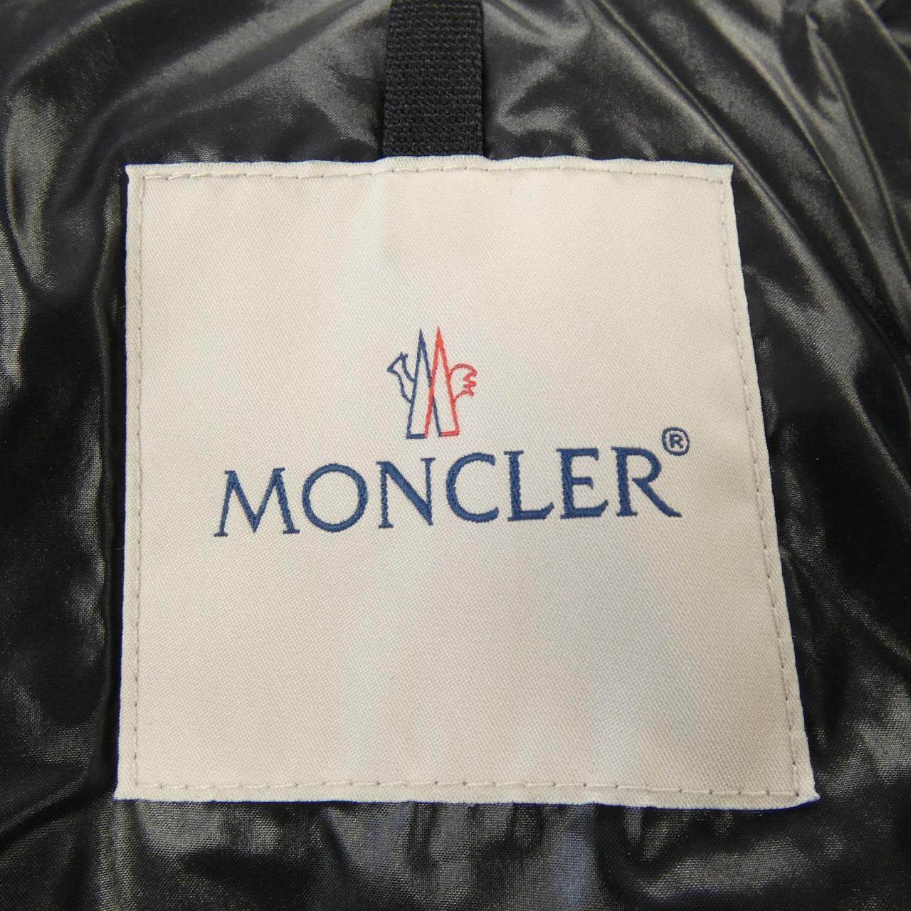 モンクレール MONTCLA ダウンジャケット