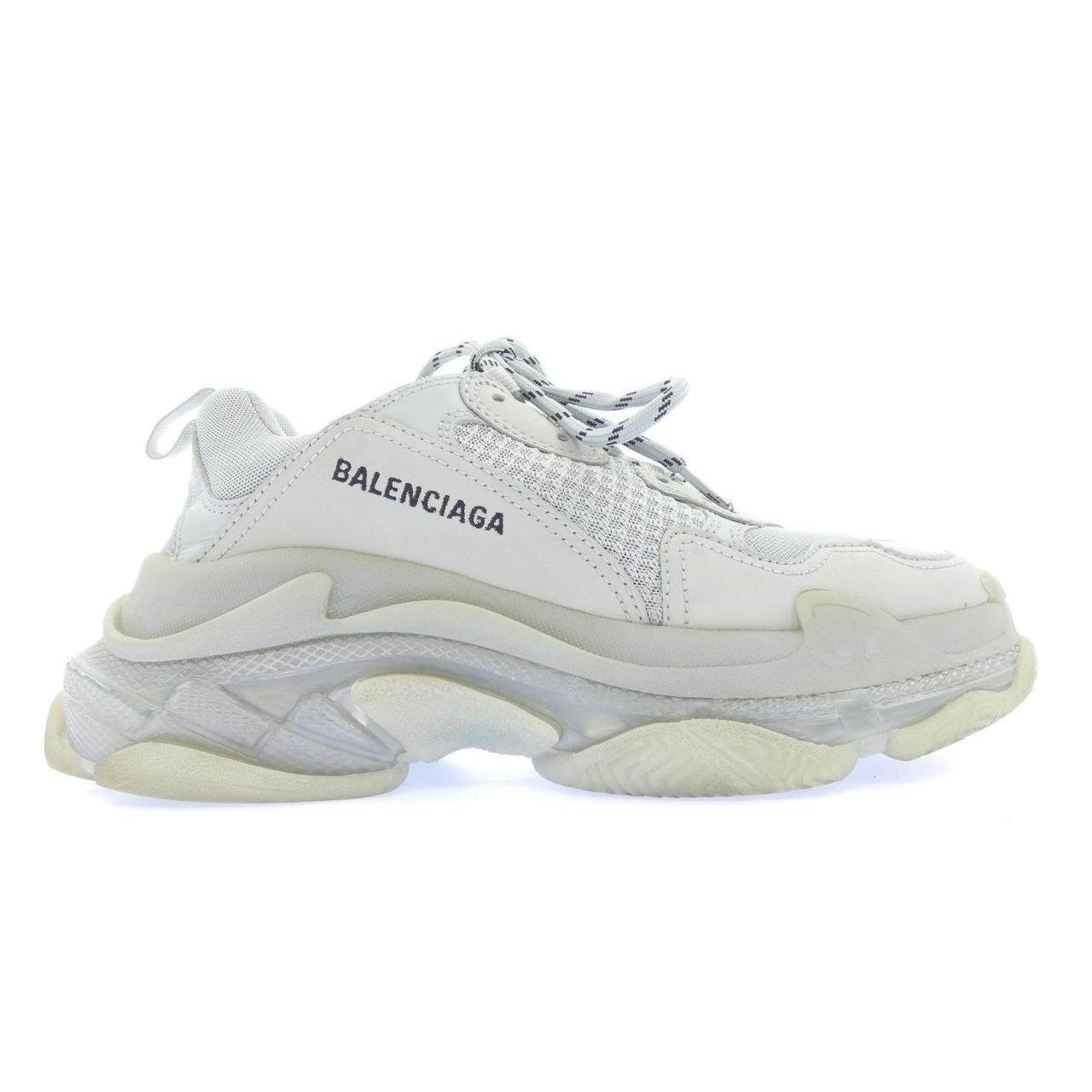 バレンシアガ TRIPLE S メッシュスニーカー