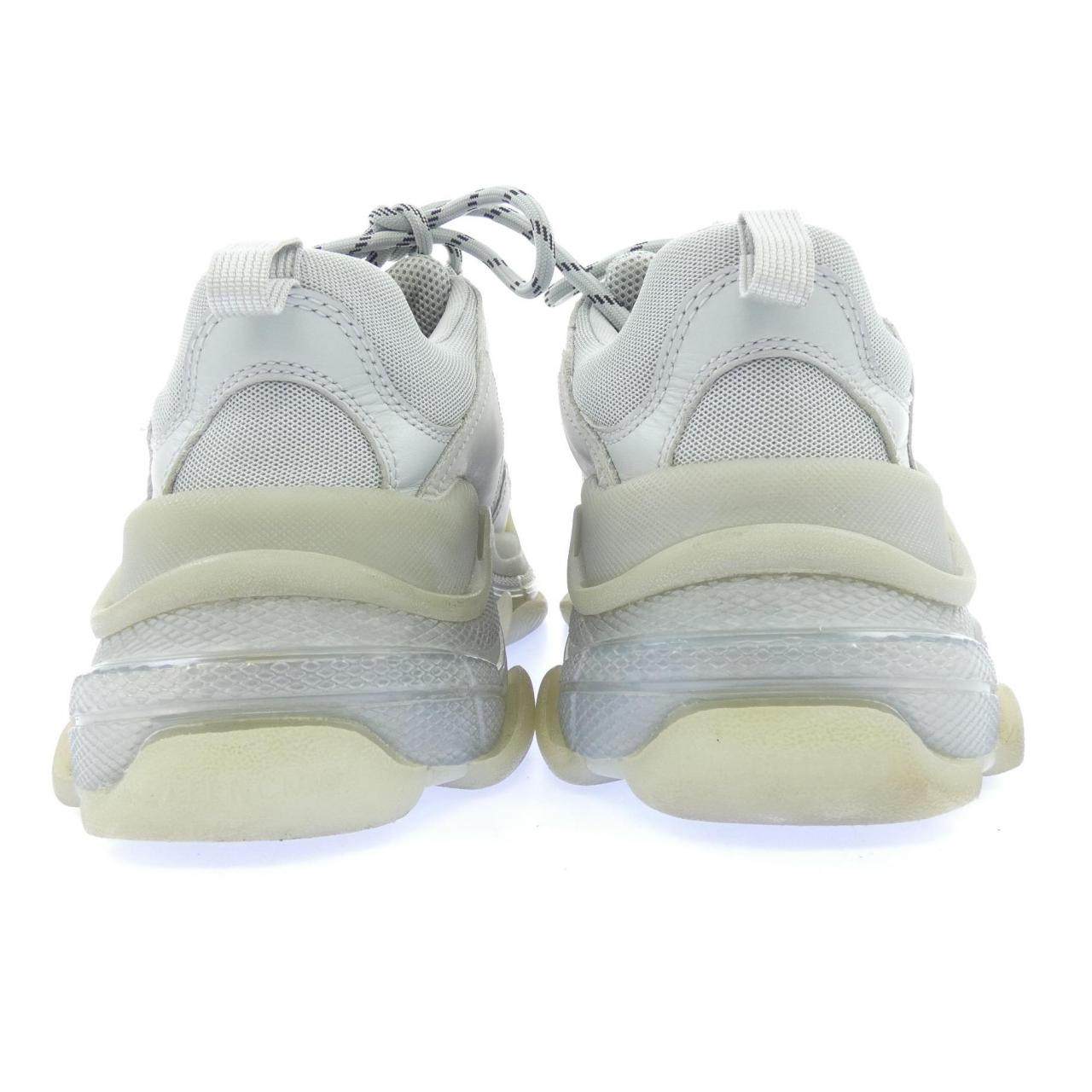 バレンシアガ TRIPLE S メッシュスニーカー