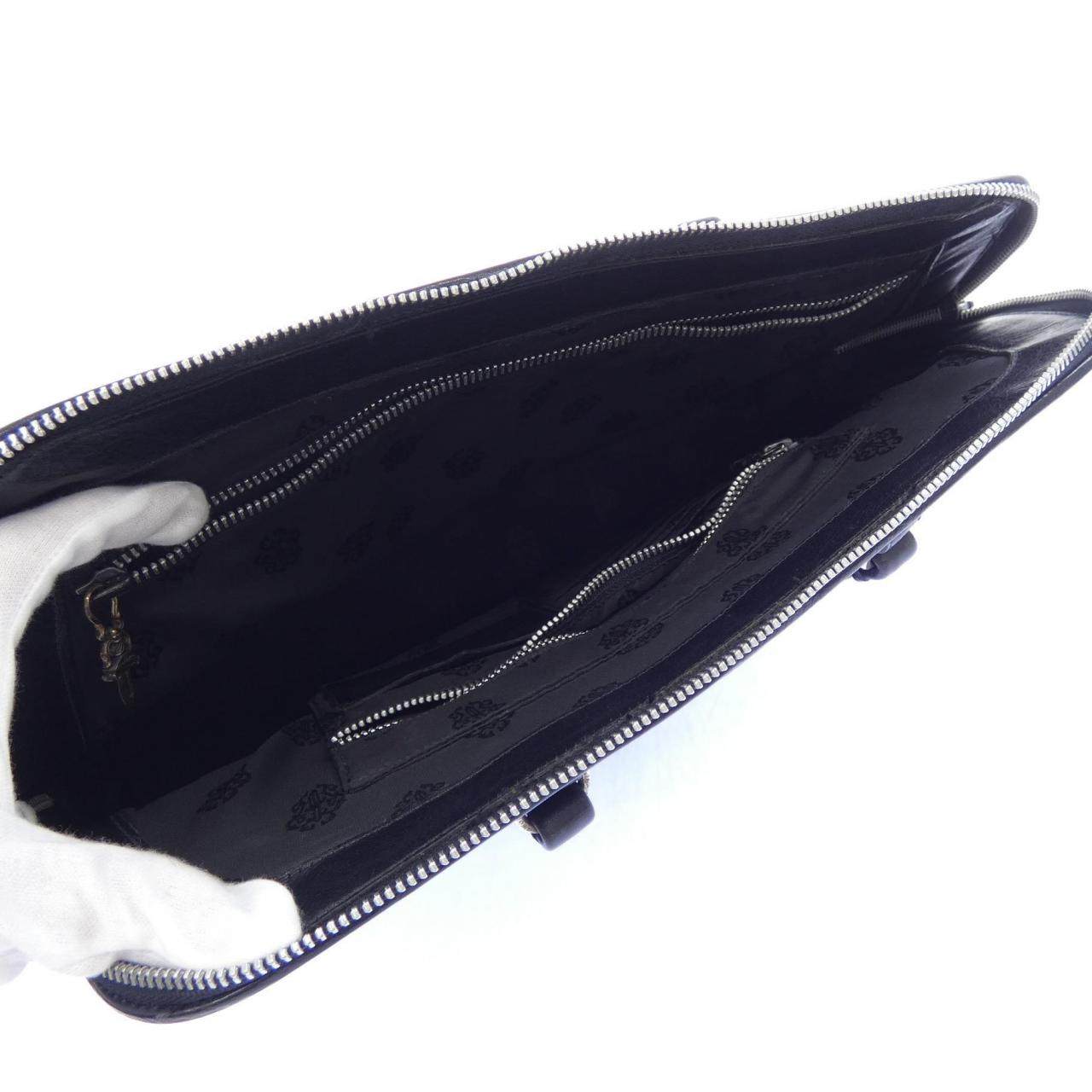 クロムハーツ MO BAG CEMETERY CROSS レザーバッグ