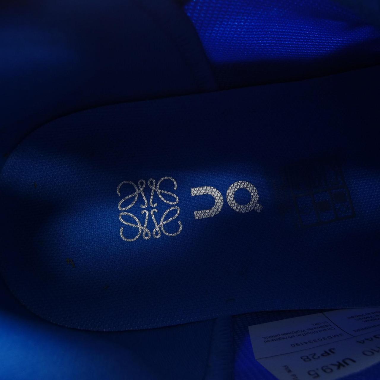ロエベ スニーカー