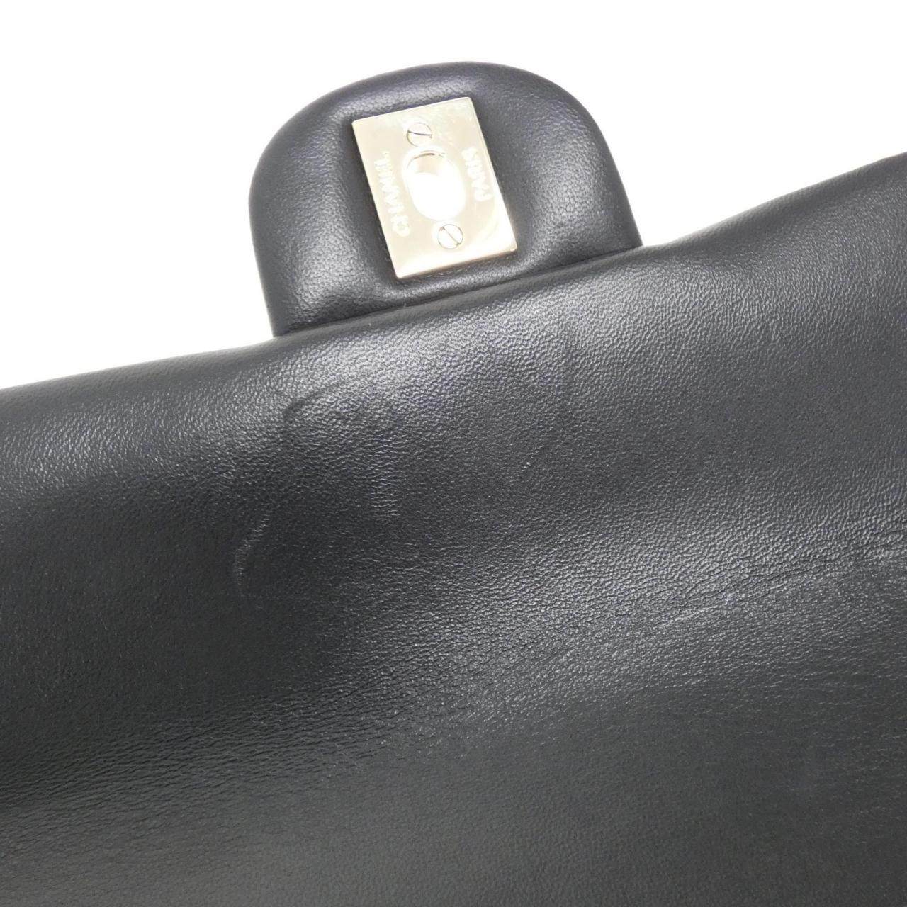 シャネル ラムスキン ショルダーバッグ