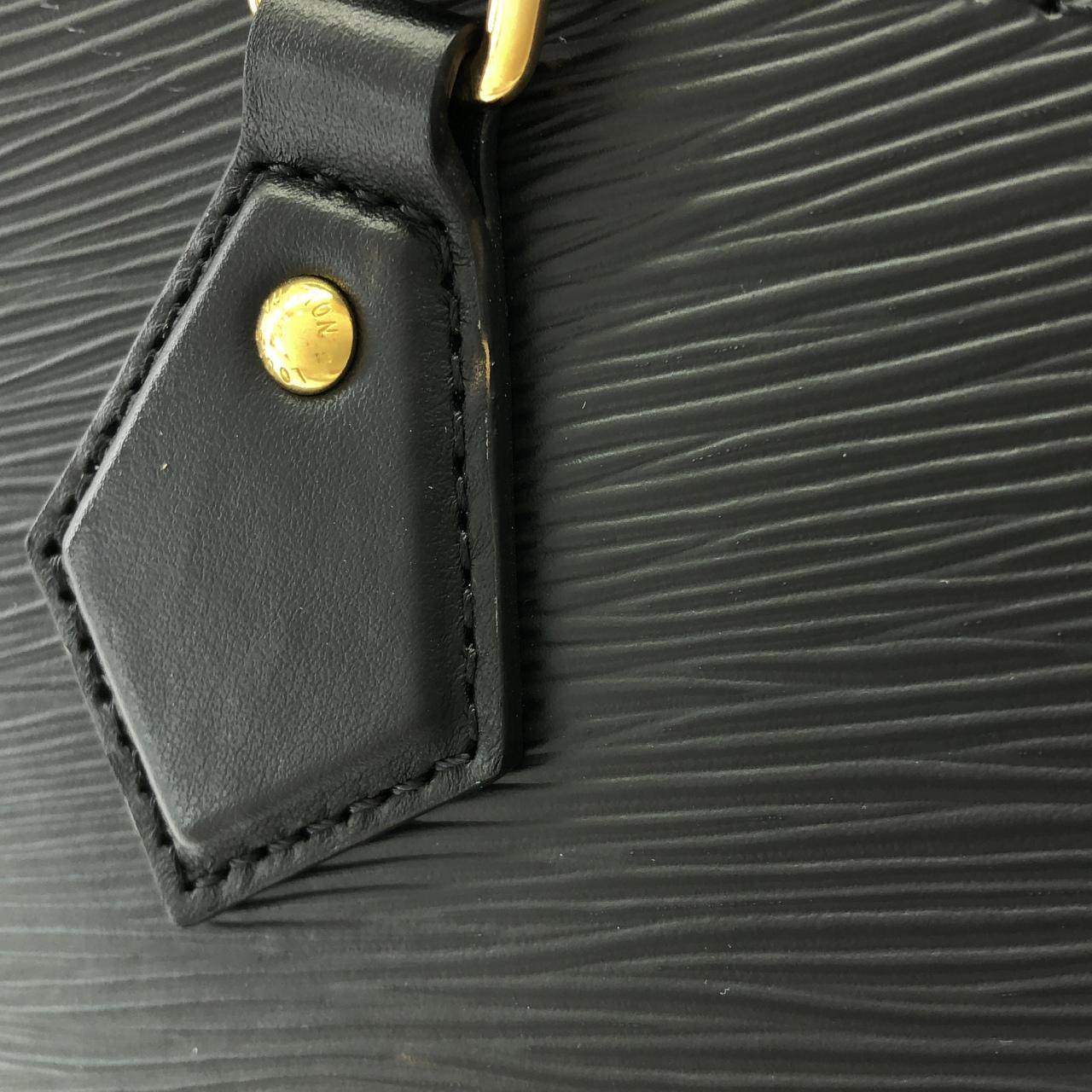 ルイヴィトン エピ サックプラ バッグ
