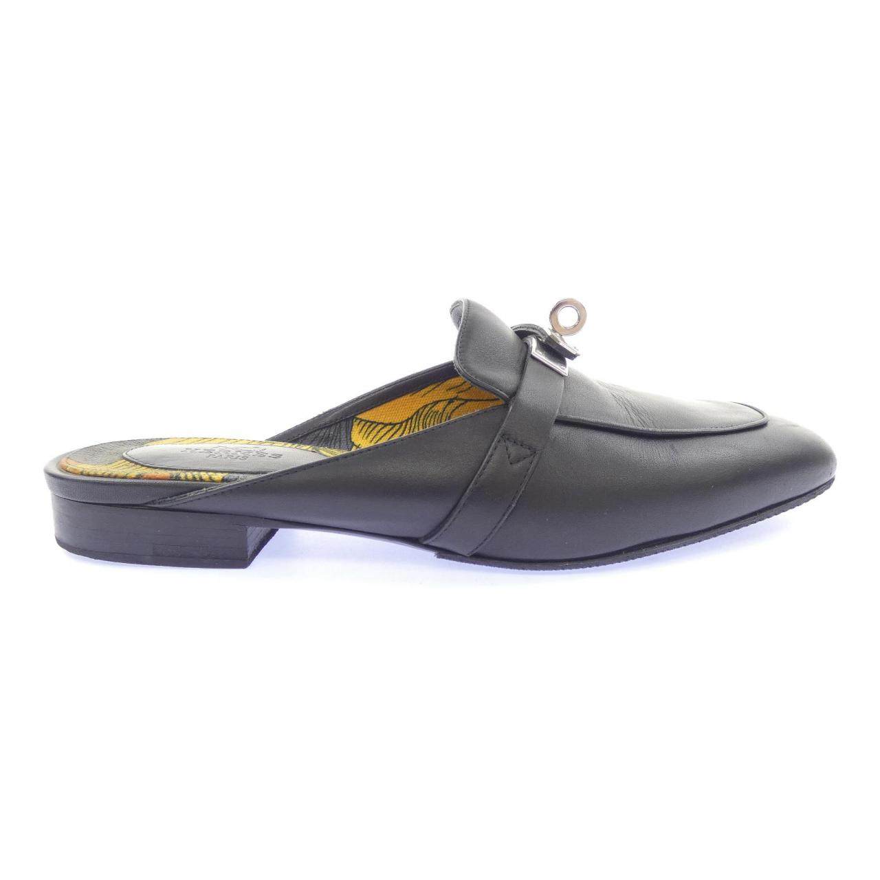 エルメス レザーショートブーツ