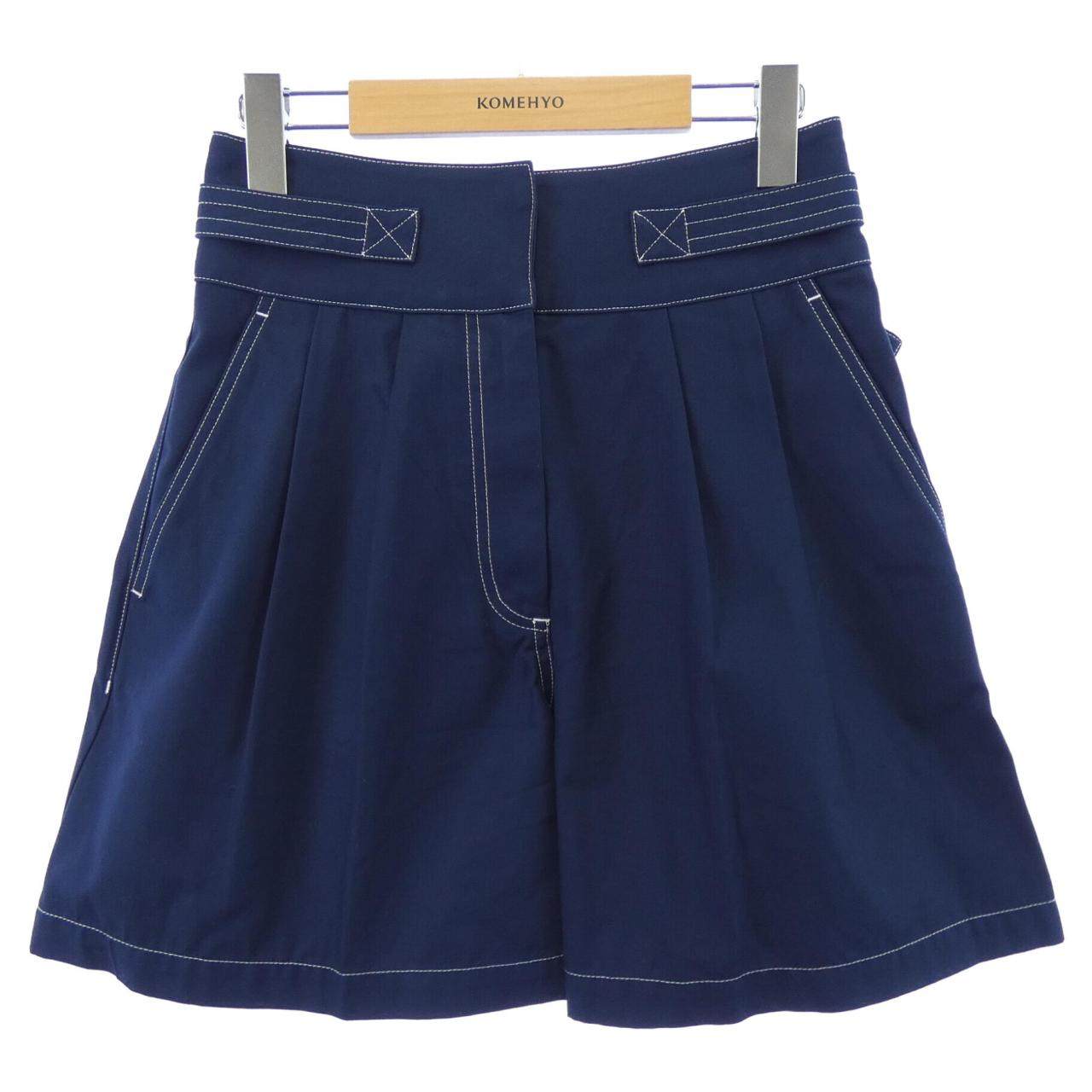 ロエベ ショートパンツ