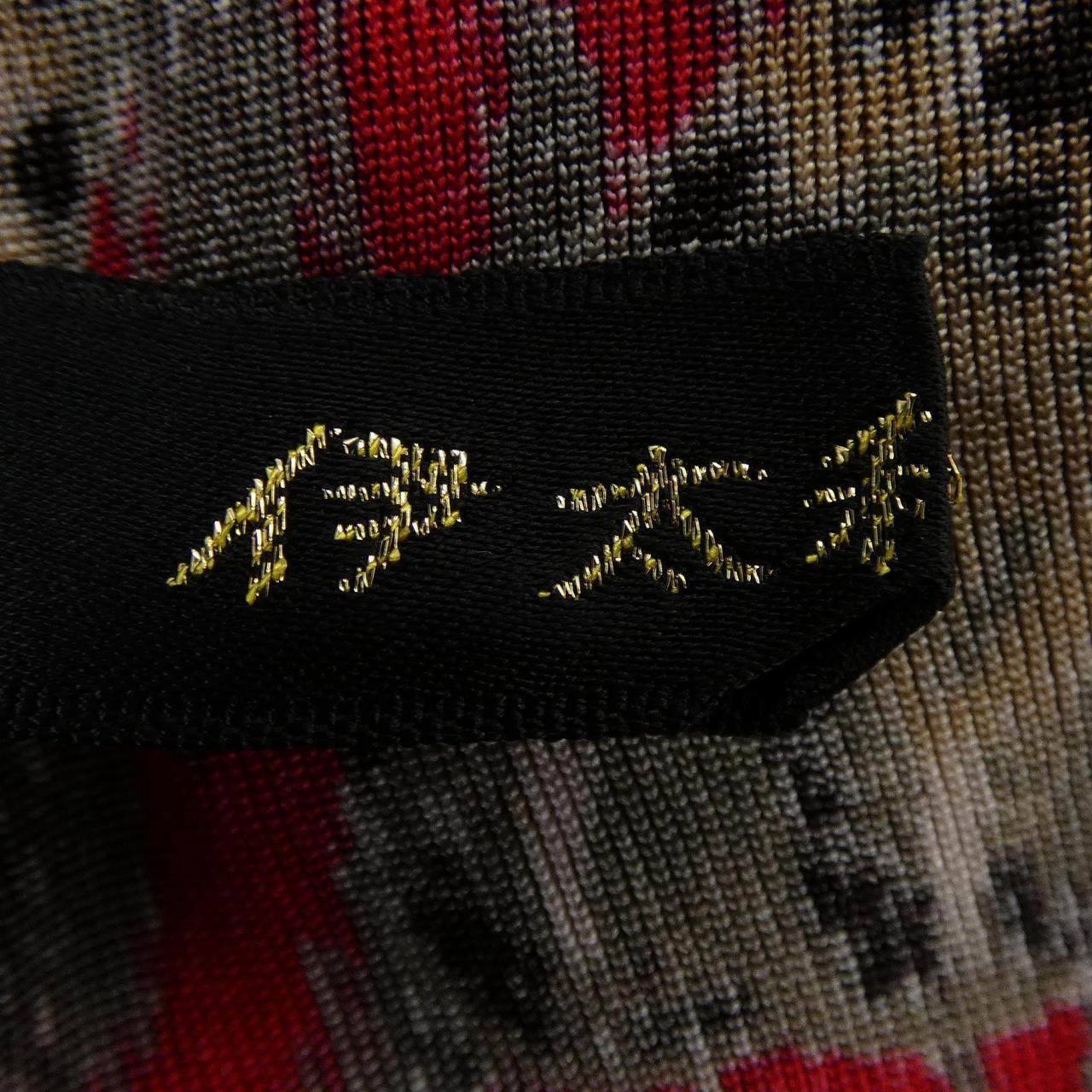 伊太利屋トップス