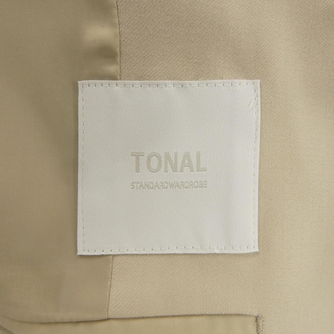 トーナル ノーカラージャケット