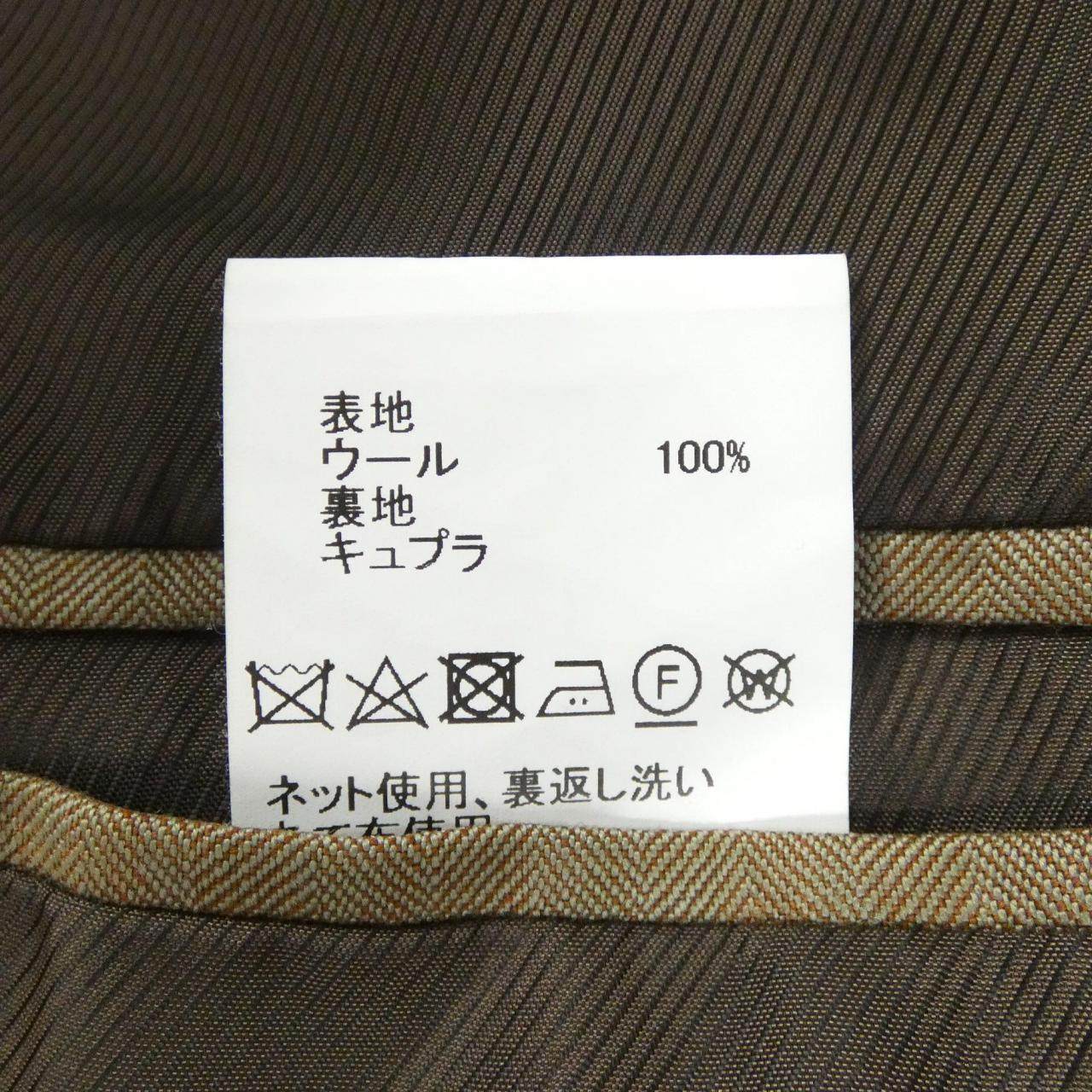 トゥモローランドピルグリム スーツ