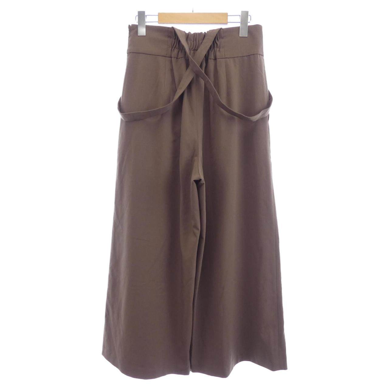 ブルーレーベルクレストブリッジ パンツ