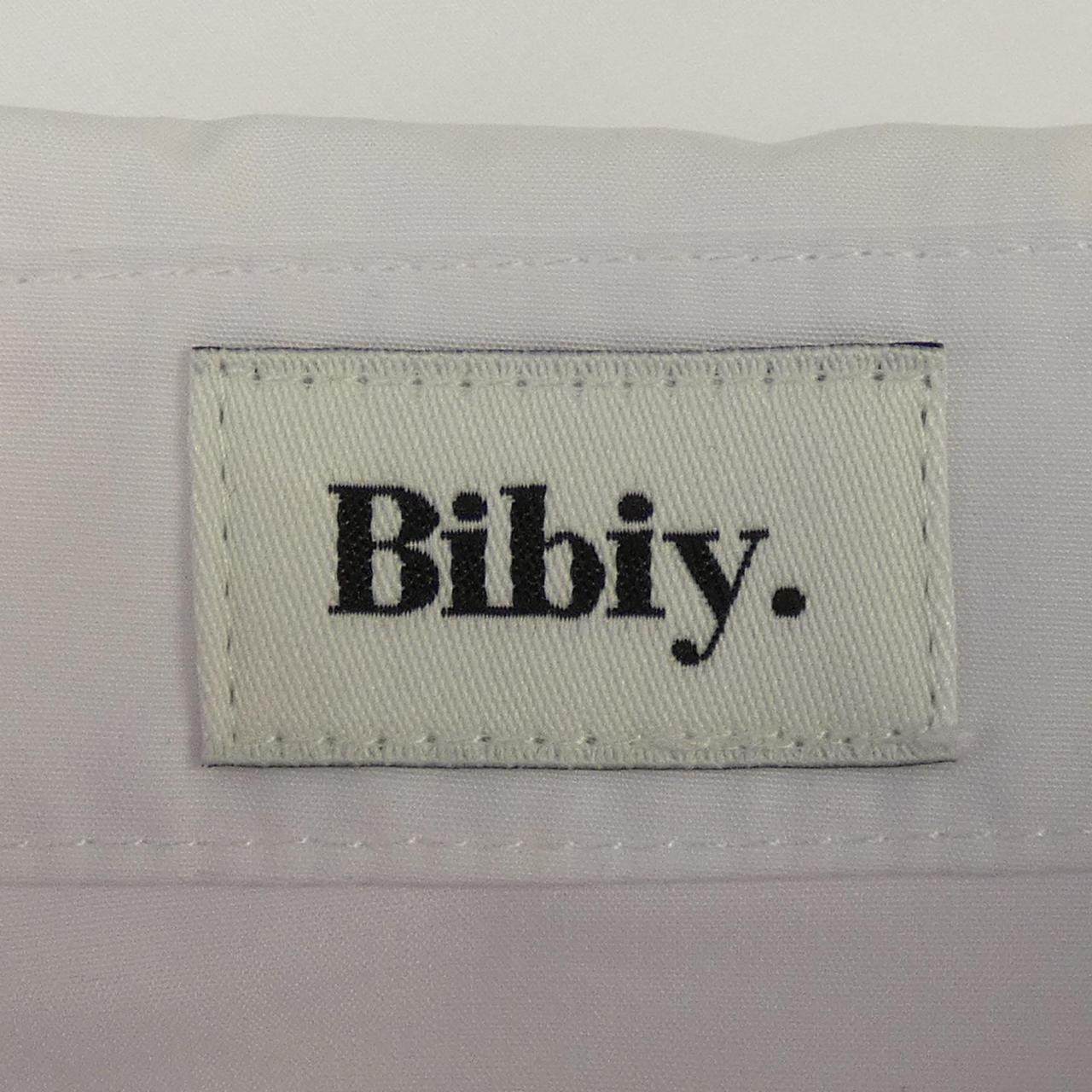 Bibiy. トップス