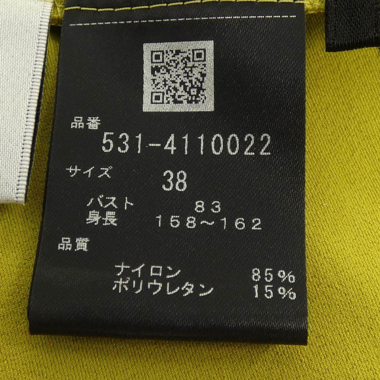 アドーア トップス