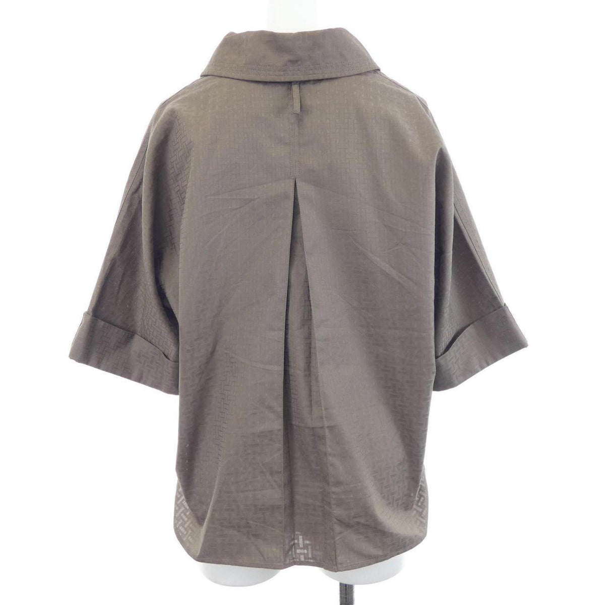 エルメス モザイク トップス