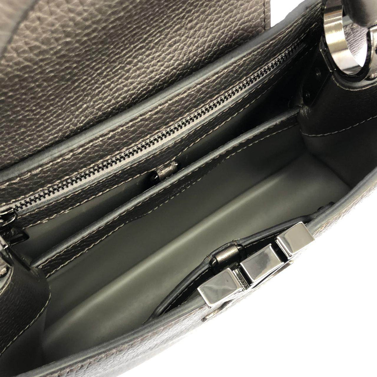 ルイヴィトン カプシーヌBB レザーハンドバッグ