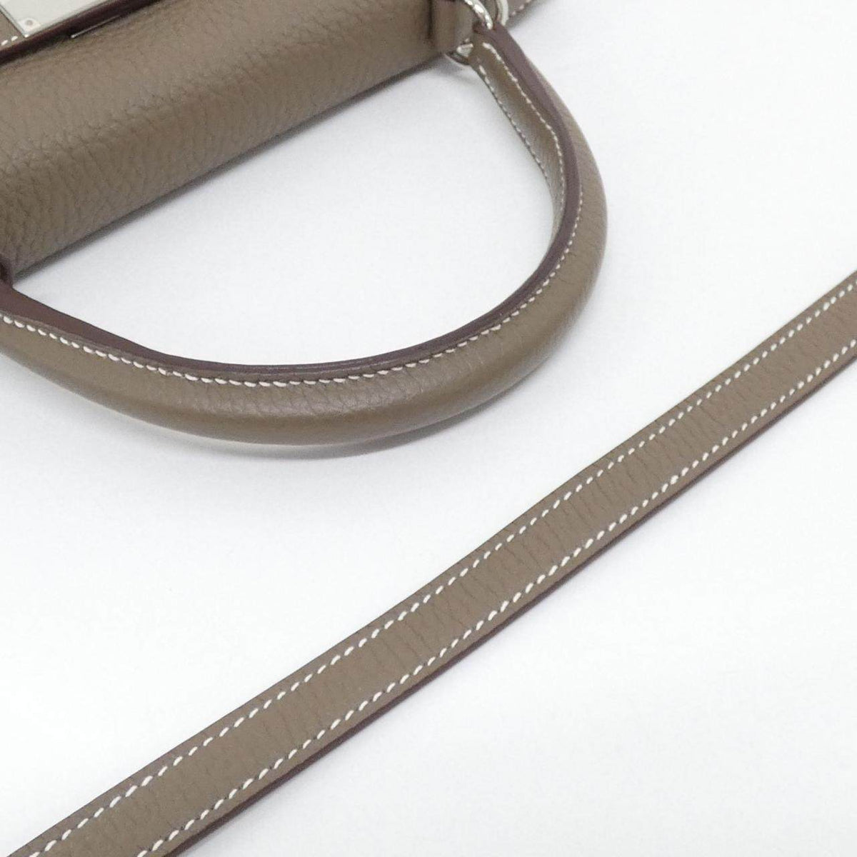 エルメス ケリー28 トリヨンクレマンス