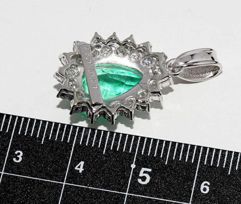 Pt900 プラチナ エメラルドペンダント 3.75ct ダイヤ 1.07ct