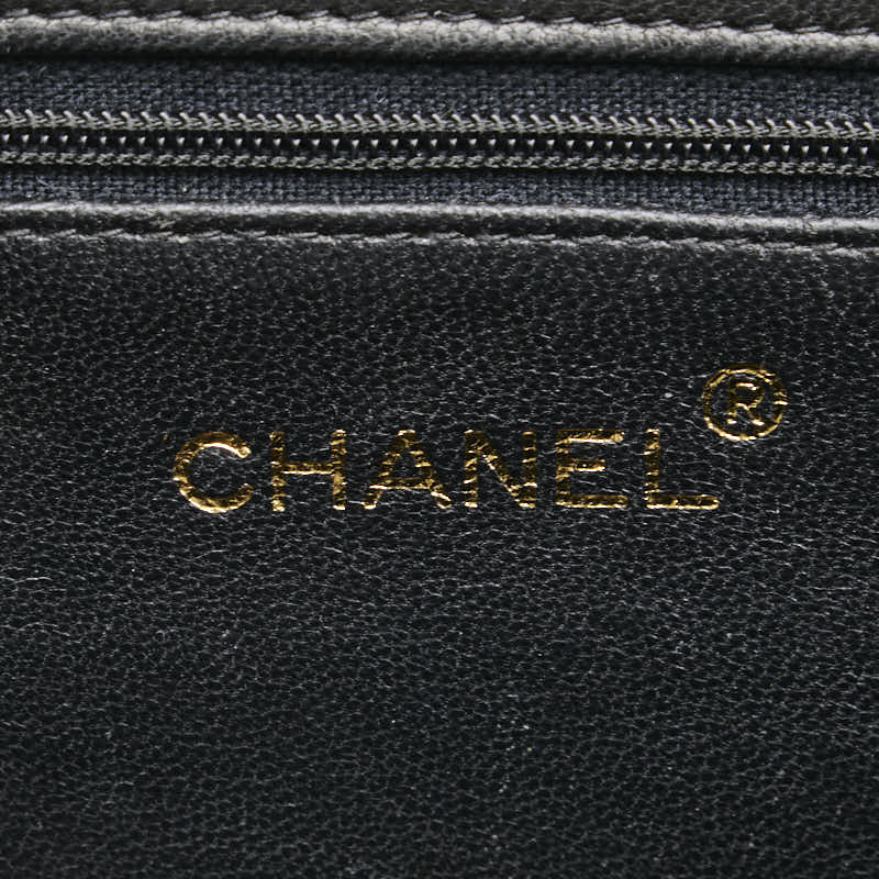 シャネル ココマーク マトラッセ ラムスキン ショルダーバッグ