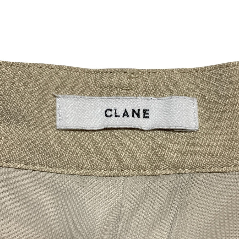 CLANE ベーシックタックパンツ