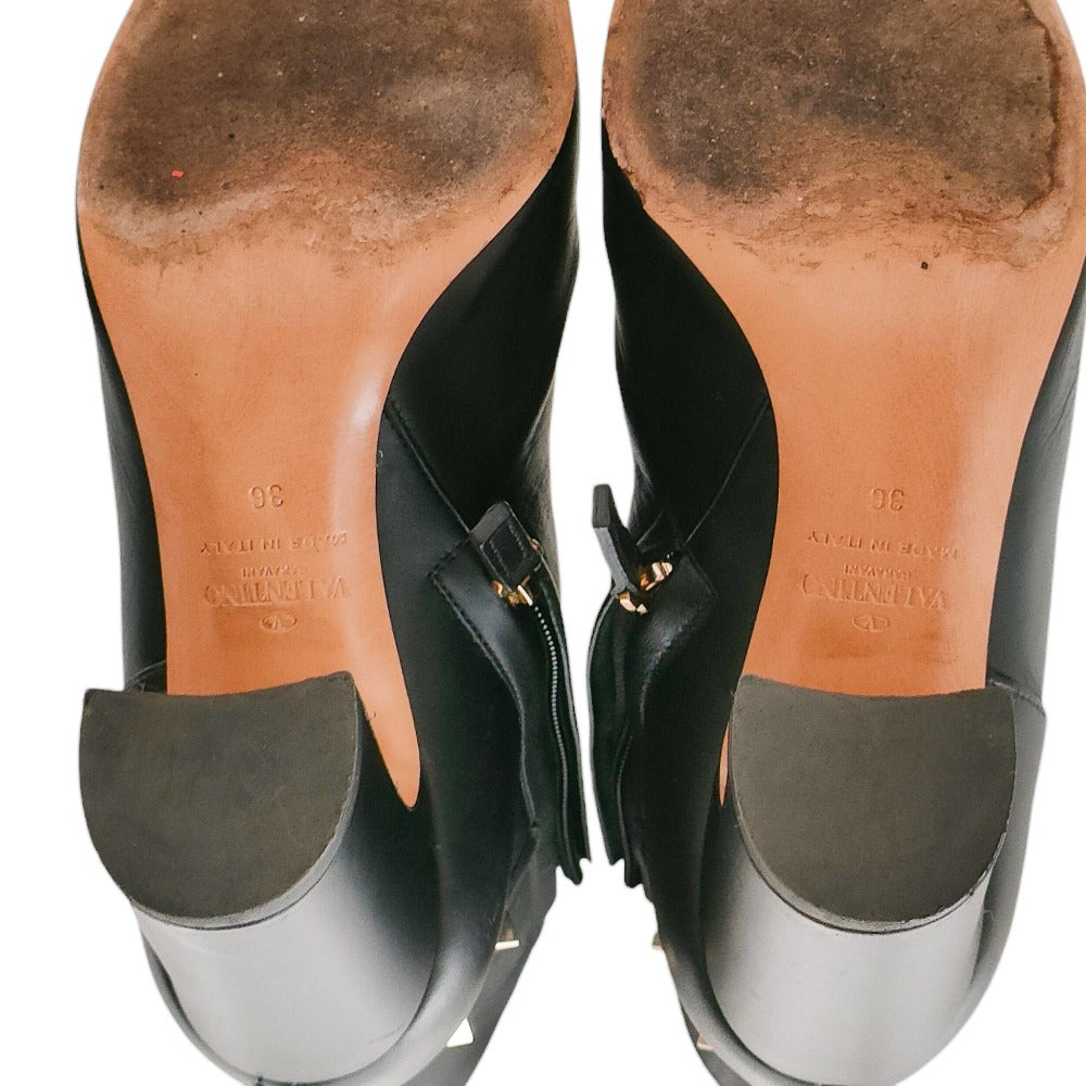 ヴァレンティノ ガラヴァーニ ロックスタッズ レザー ブーティー