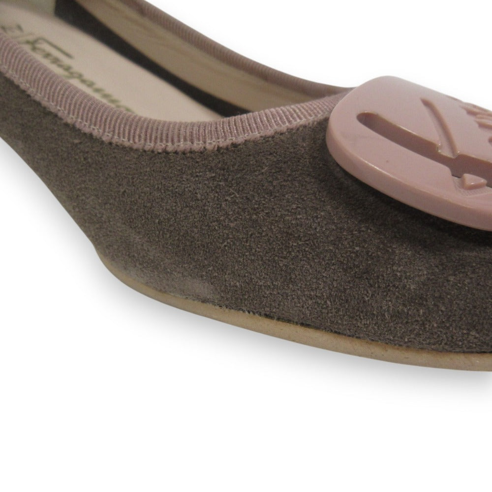 サルヴァトーレ フェラガモ ラウンドトゥパンプス