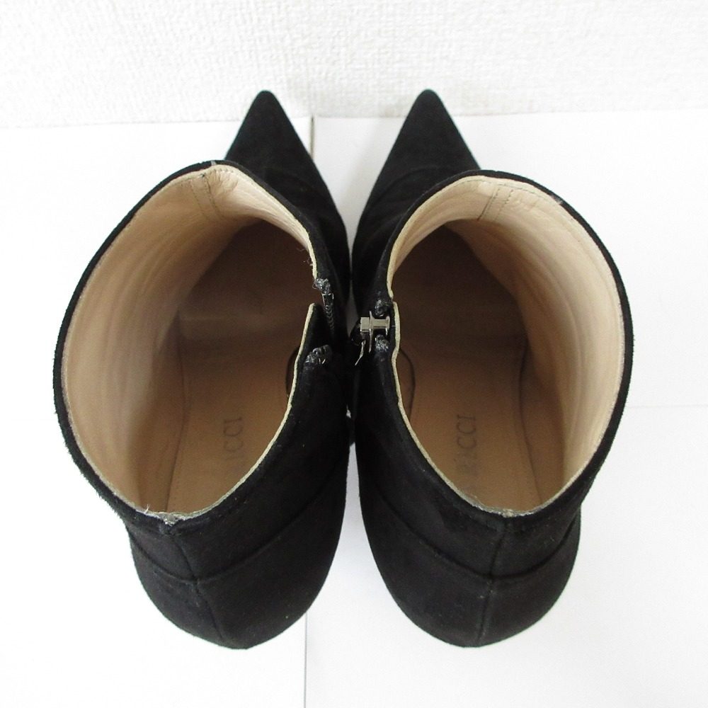 Nina Ricci スエード ブーティー