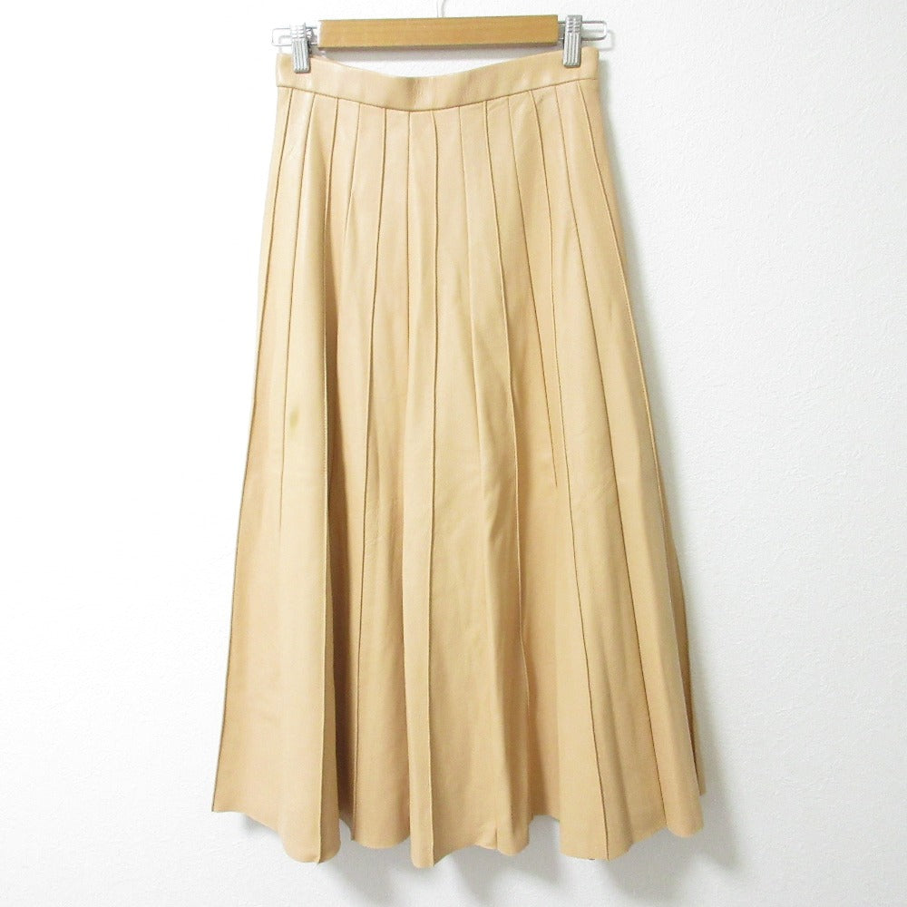 ebure Lamb Leather Pleated Long Skirt