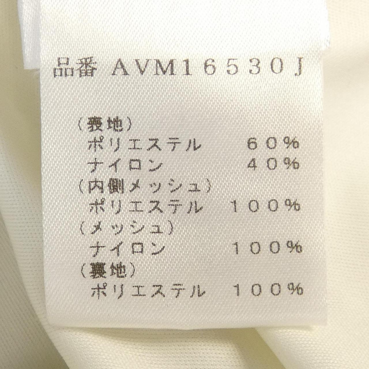 タダシショウジ トップス