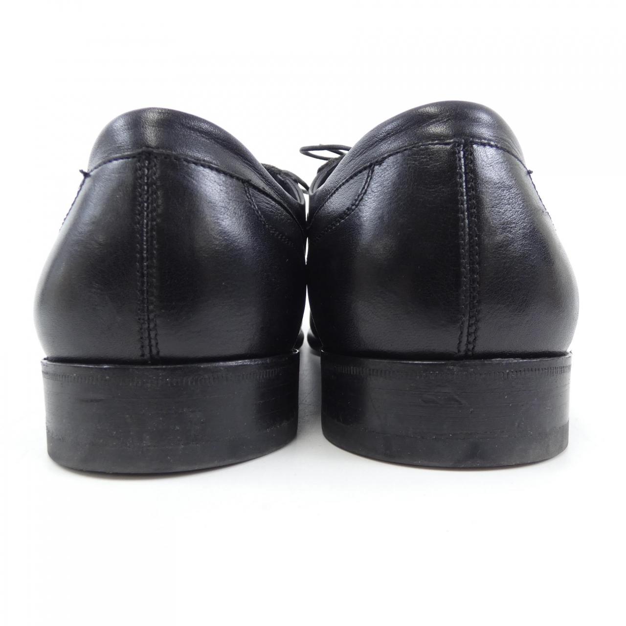 サルヴァトーレ フェラガモ シューズ