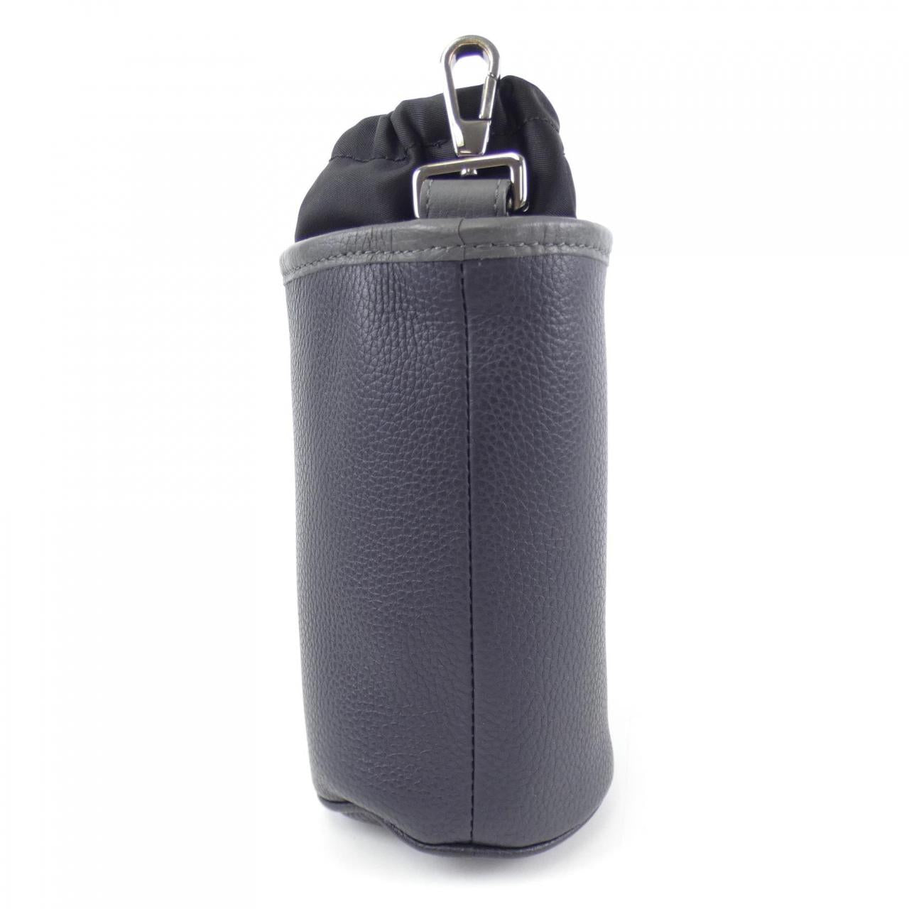 Dior SACAI ボトル ホルダー