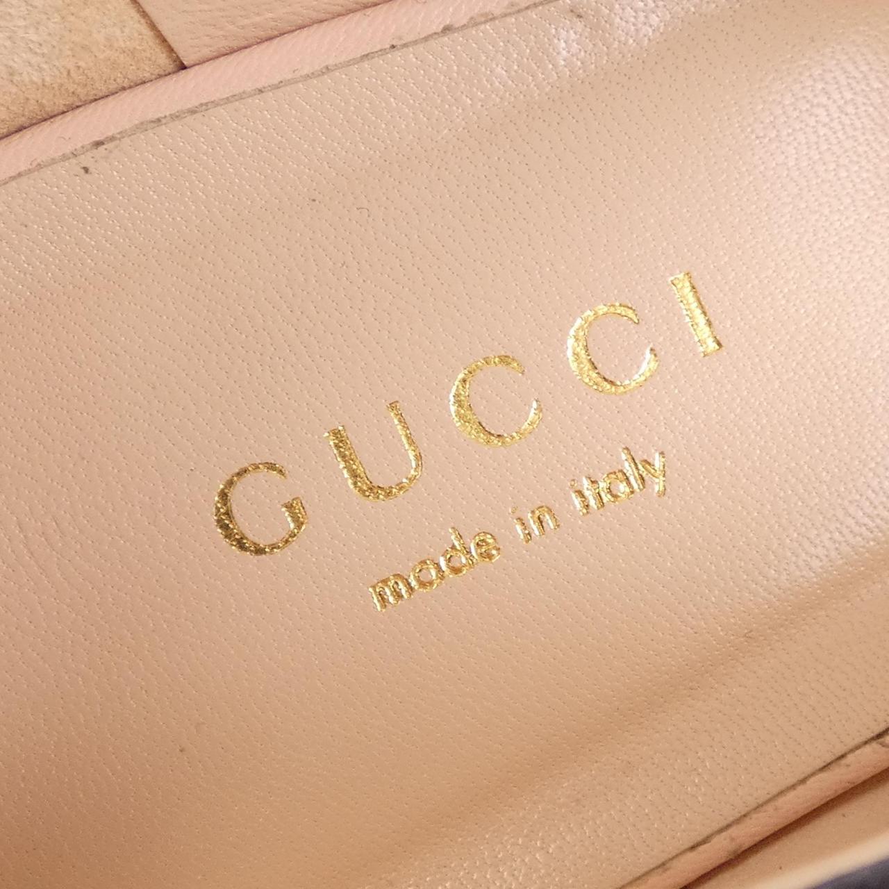 グッチ レザーローファー