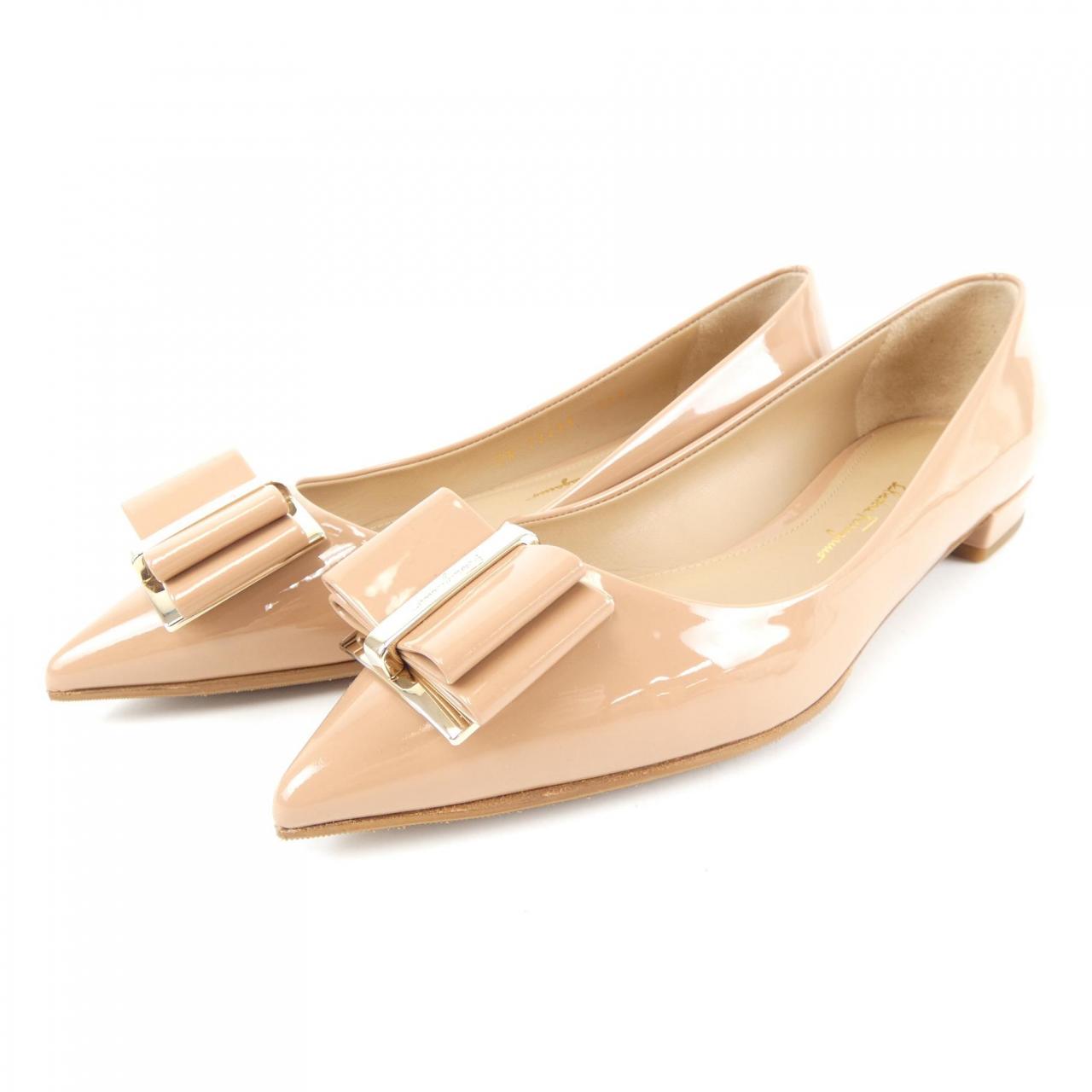 サルヴァトーレ フェラガモ ZERI パンプス