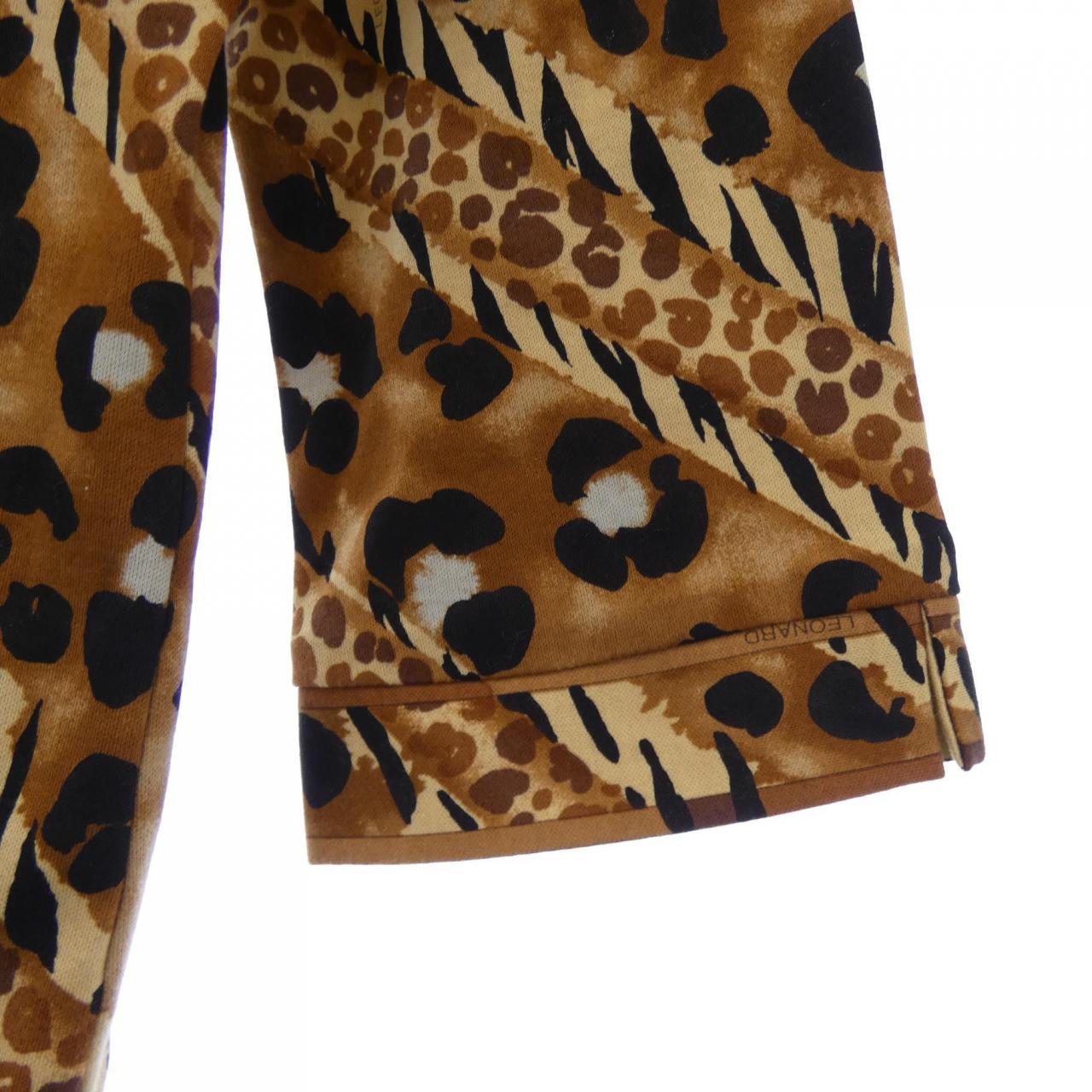 レオナールスポーツトップス