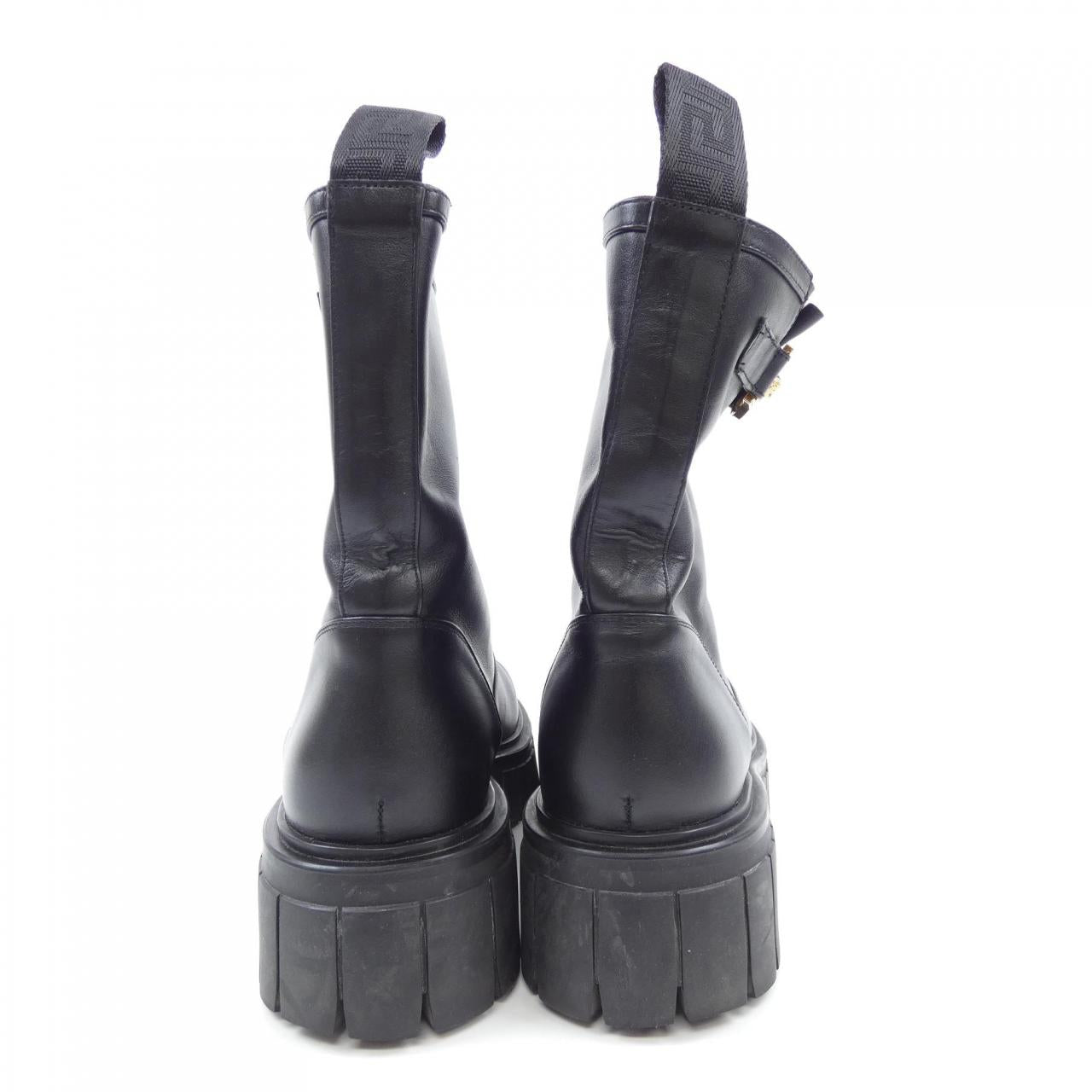 ヴェルサーチ ブーツ