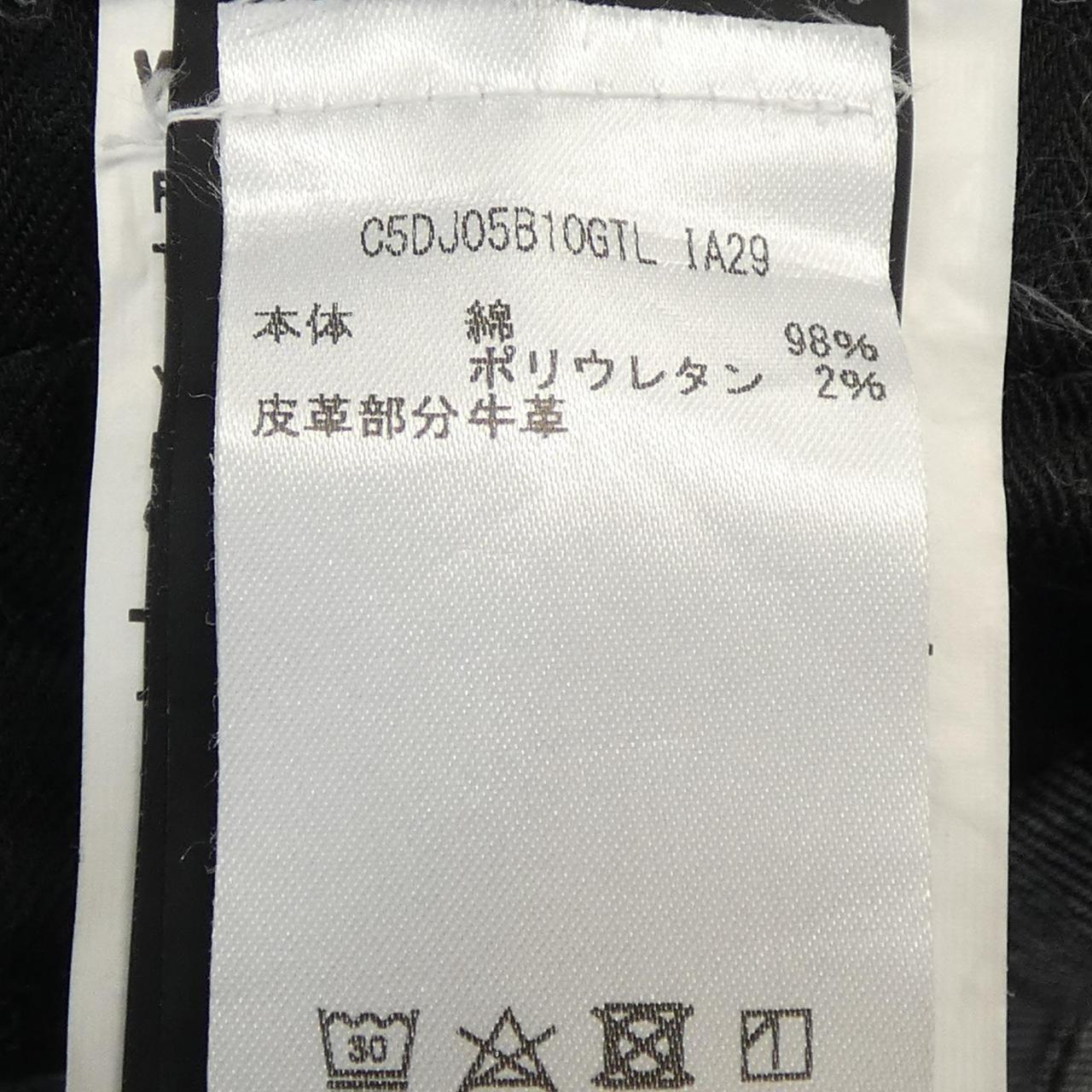 ピーティートリノ ジーンズ