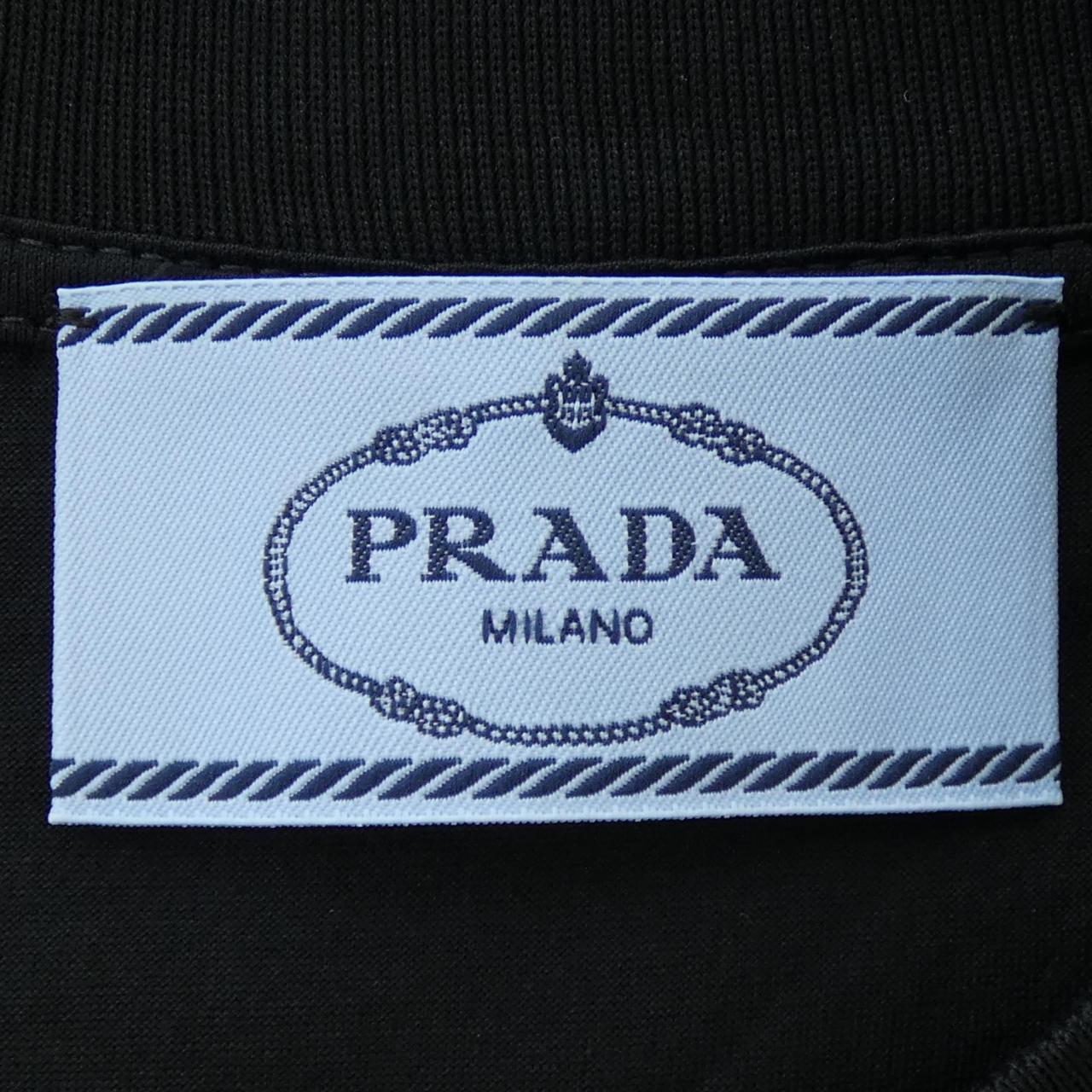 プラダ Tシャツ