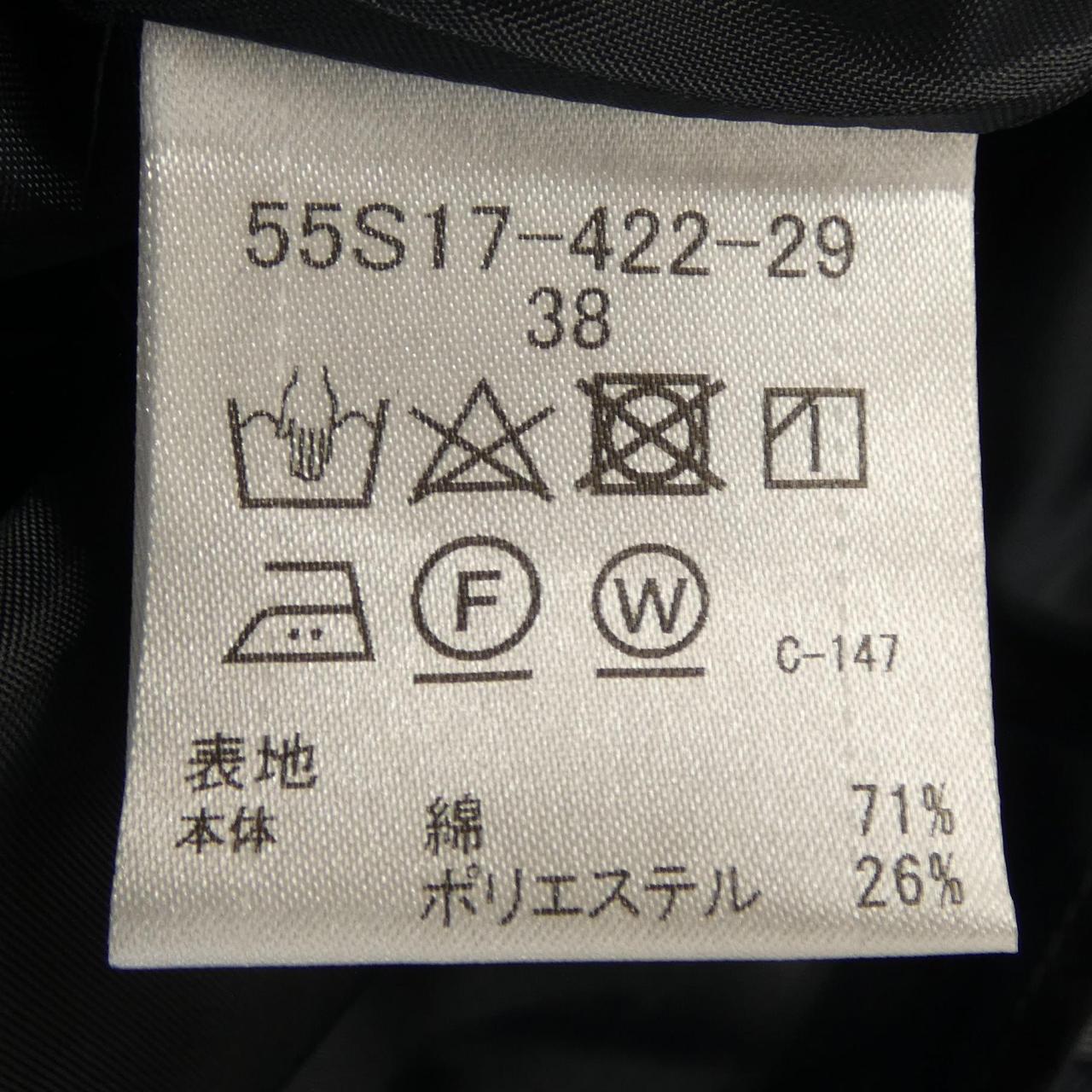 ブルーレーベルクレストブリッジ スカート