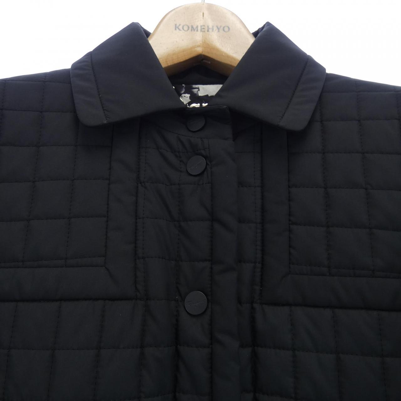 サルヴァトーレ フェラガモ コート