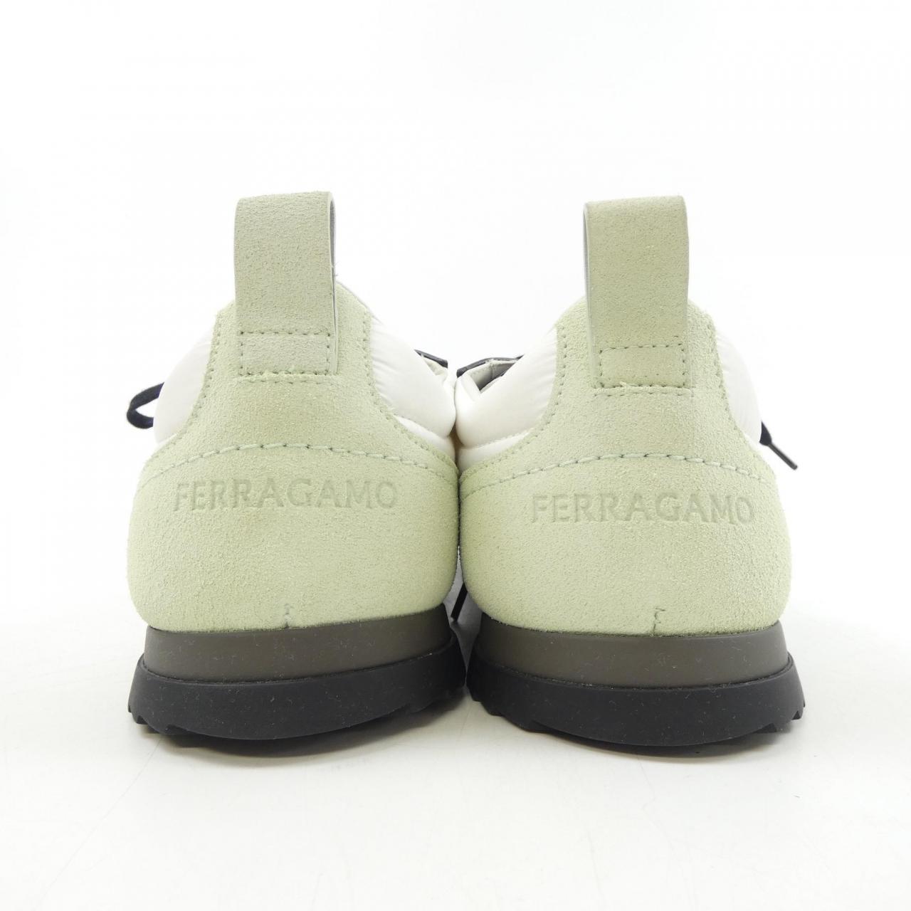 フェラガモ スニーカー